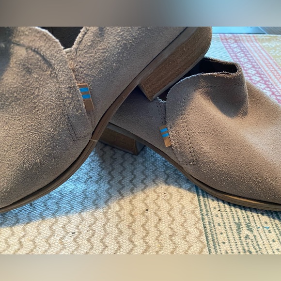 Toms size 8 women’s booties - Picture 2 of 6